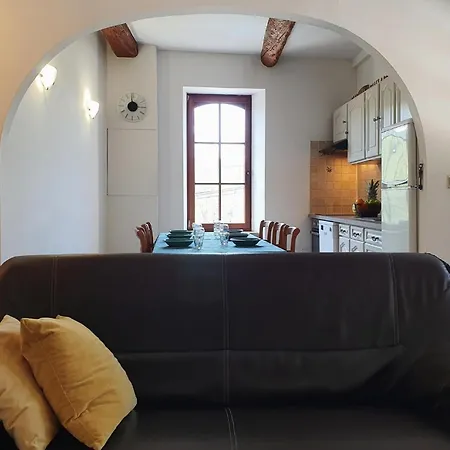 La Roche 12 Casa de Férias Aigues-Vives (Herault)