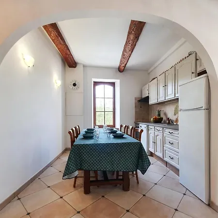 La Roche 12 *