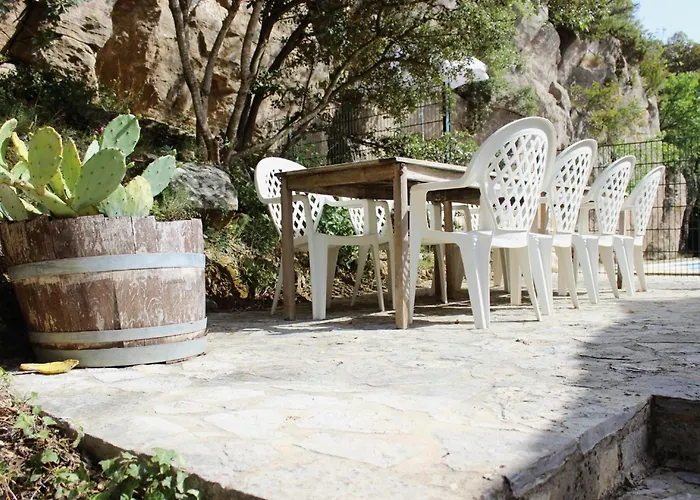 La Roche 12 Casa de Férias Aigues-Vives (Herault)